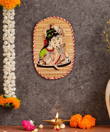 Oval Shaped Design Bamboo Hand Crafted Wall Hangings Of Shiv Sakti For Home Decor